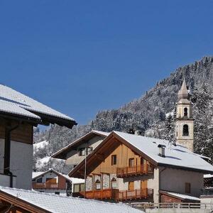 Visita Guidata al Paese di Imèr