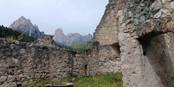 Visita Guidata al Castel Pietra